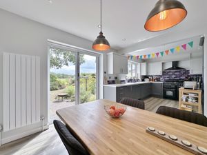 Photo 13- click for photo gallery